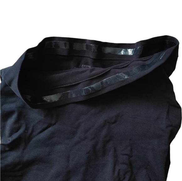 SKIMS High Waisted Brief Black Shapewear - Picture 6 of 12